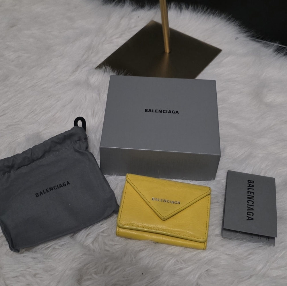 Balenciaga Yellow Papier Authentic mini wallet - Preloved